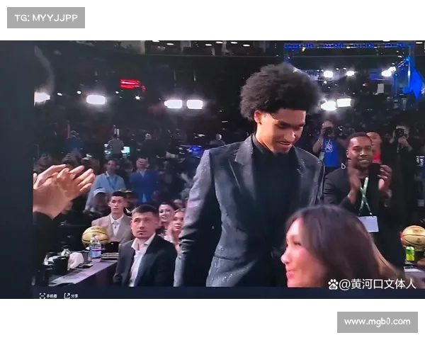 “三球”确定参加NBA选秀,不是榜眼就是探花,近几个月长高1.3厘米 “三球”确定参加NBA选秀,不是榜眼就是探花,近几个月长高1.3厘米